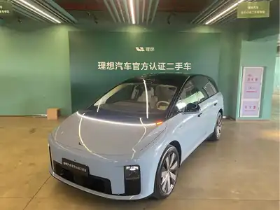 Li Auto i8 2025