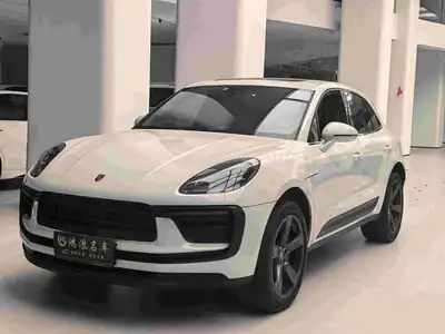 Porsche Macan 2025