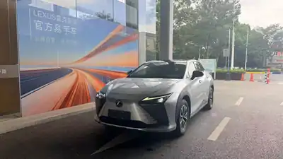 Lexus RZ 2023