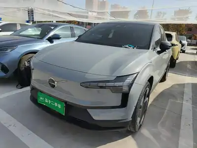 Volvo EX30 2024