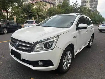 Venucia T70 2015