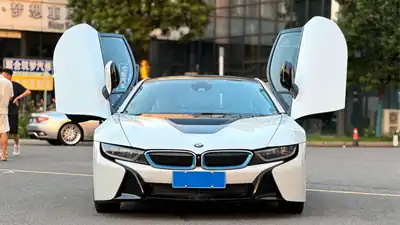 BMW i8 2015