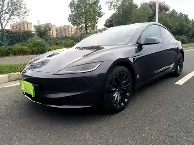 Tesla Model 3 2025
