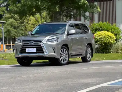 Lexus LX 2017