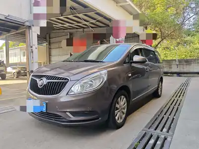 Buick GL8 2017