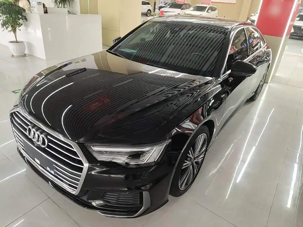 Audi A6L 2022, фото 1
