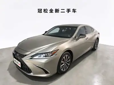 Lexus ES 2021