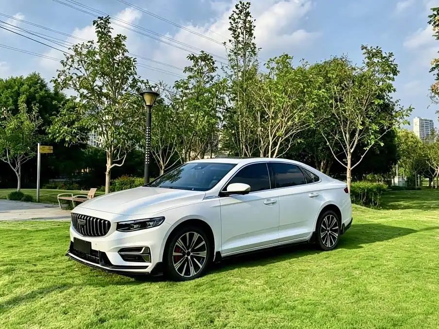 Geely Preface 2025, фото 1