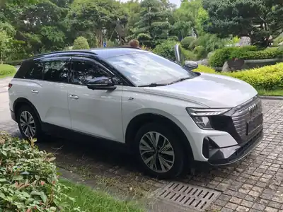 Audi Q5 e-tron 2023