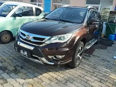 BYD S7 2015