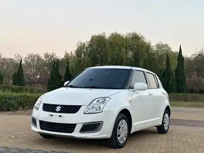 Suzuki Yuyan 2015