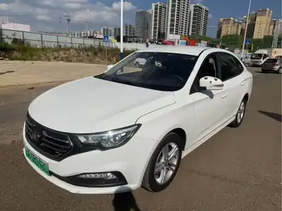 Bestune B30EV 2020