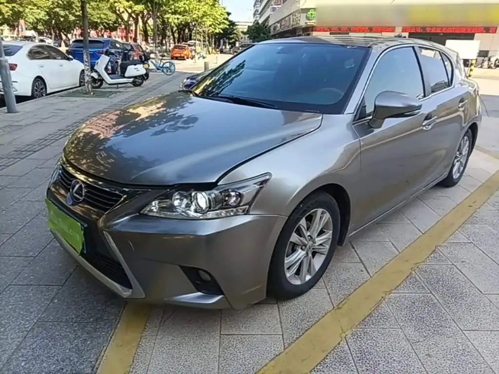 Lexus CT 2017, фото 1