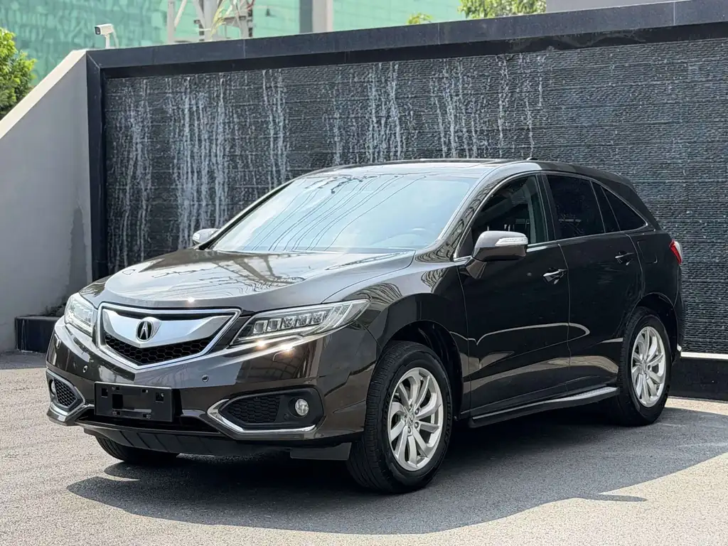 Acura RDX (импорт) 2017, фото 1