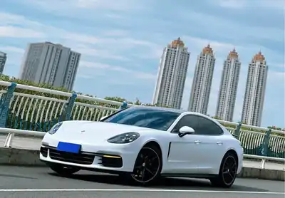 Porsche Panamera 2018