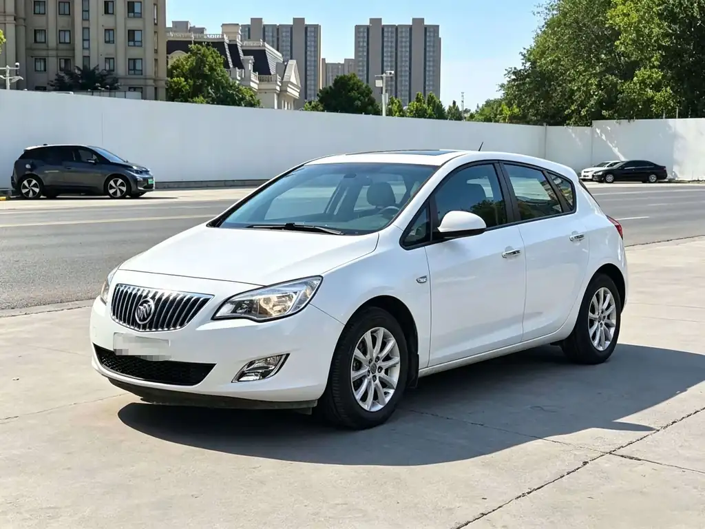 Buick Excelle 2014, фото 1