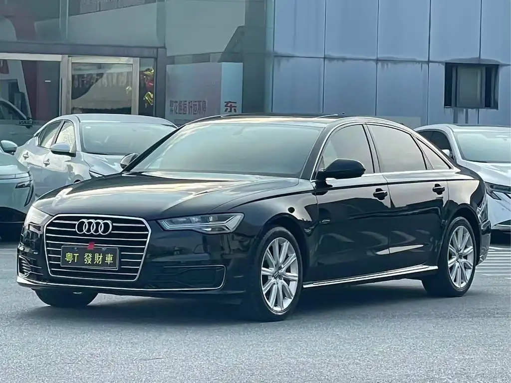 Audi A6L 2018, фото 1