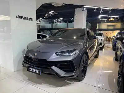 Lamborghini Urus 2024