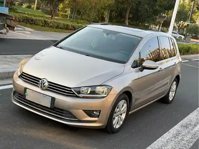 Volkswagen Golf · Jialv