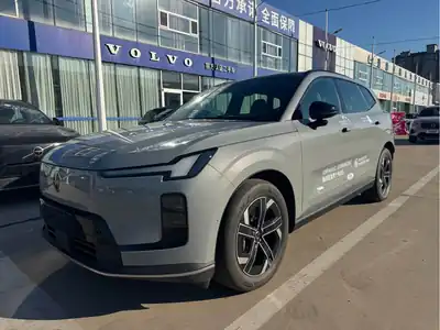 Volvo XC70 Chadianshi гибрид 2025