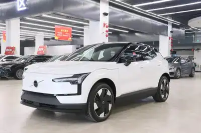 Volvo EX30 2025