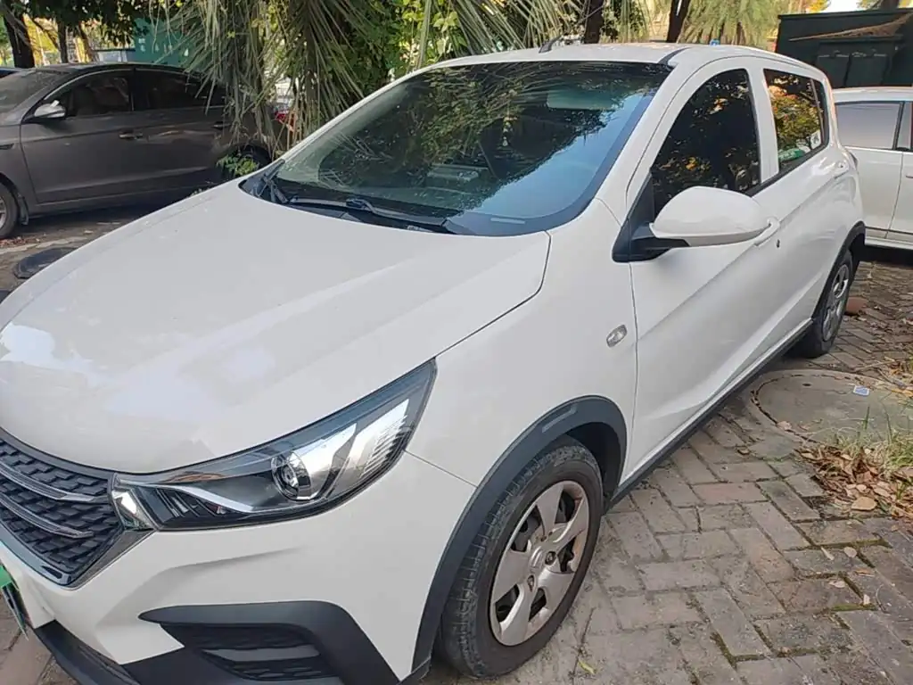 Baojun 310 2019, фото 1