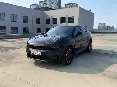 Lynk & Co 05 EM-P