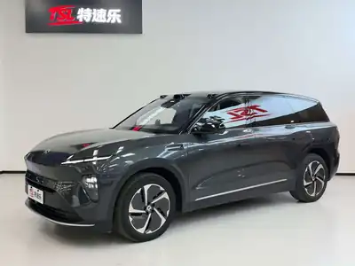 NIO ES8 2025