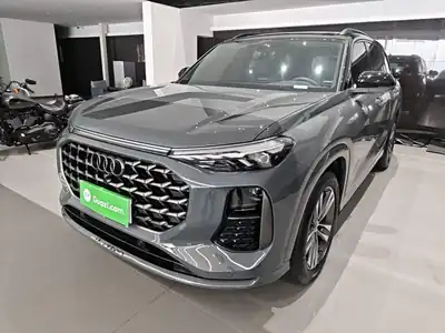 Audi Q6 2024