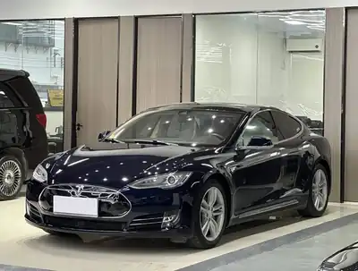 Tesla Model S 2016