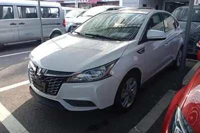 Luxgen Rui 3