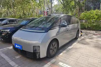 Li Auto MEGA 2024