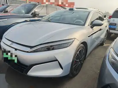 BYD Han L 2025