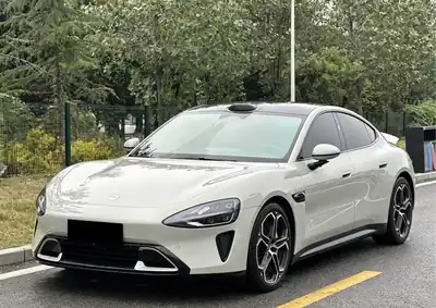 Xiaomi SU7 2024