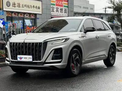 Hongqi HS3 2024