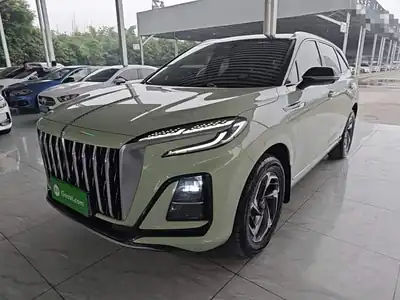 Hongqi HS3 2024