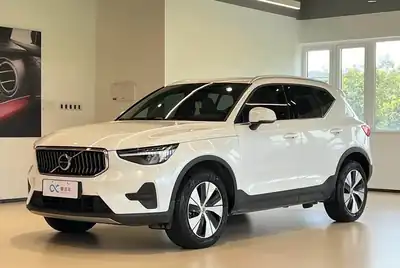 Volvo XC40 2024