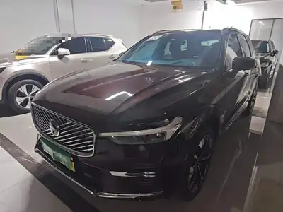 Volvo XC60 Chadianshi гибрид 2025