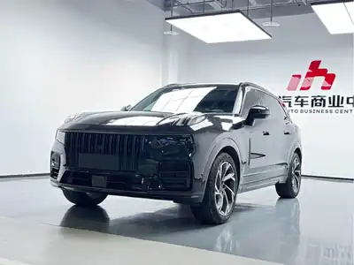 Lynk & Co 09 EM-P 2022