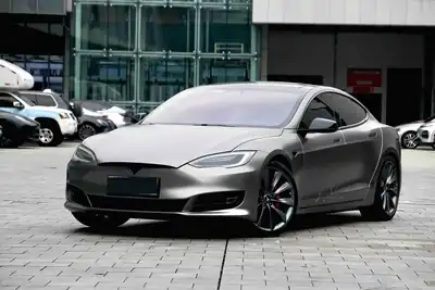 Tesla Model S 2018