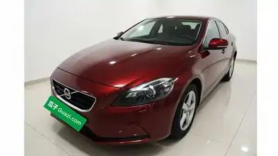 Volvo V40 2015