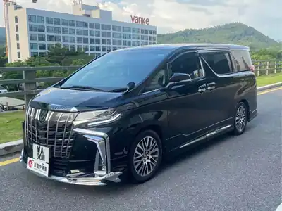 Toyota Alphard 2025