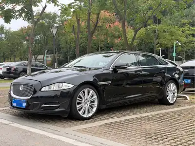 Jaguar XJ 2011