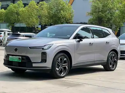 Volvo XC70 Chadianshi гибрид 2025
