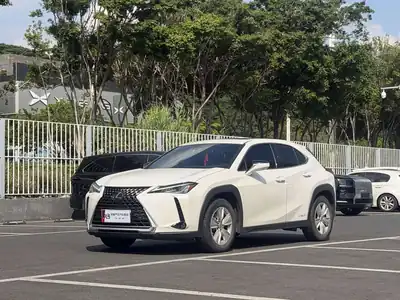 Lexus UX 2020