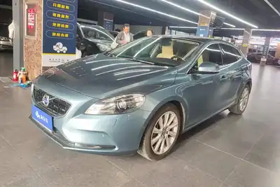 Volvo V40 2013