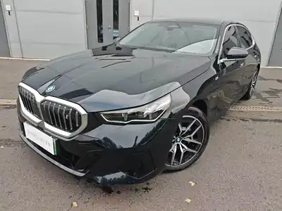 BMW i5 2026