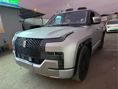 Yangwang U8 2024