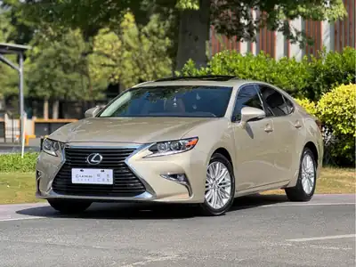 Lexus ES 2016