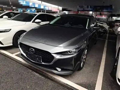Mazda 3 Axela 2023
